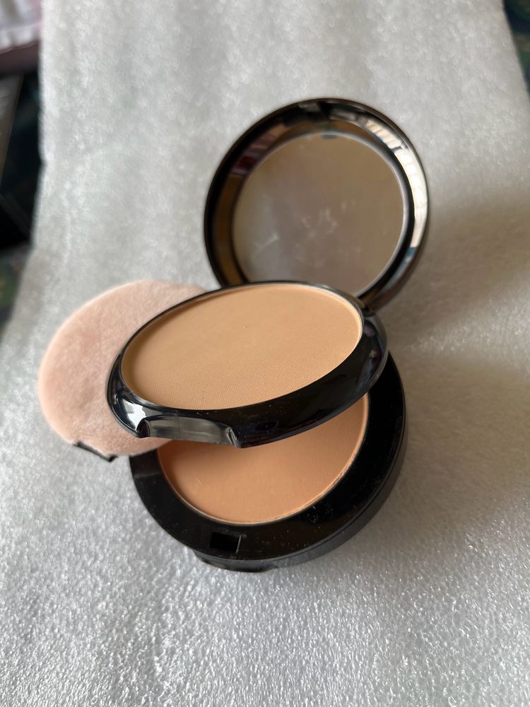 Loose Powder, Compact , Correct And Eyeshadow