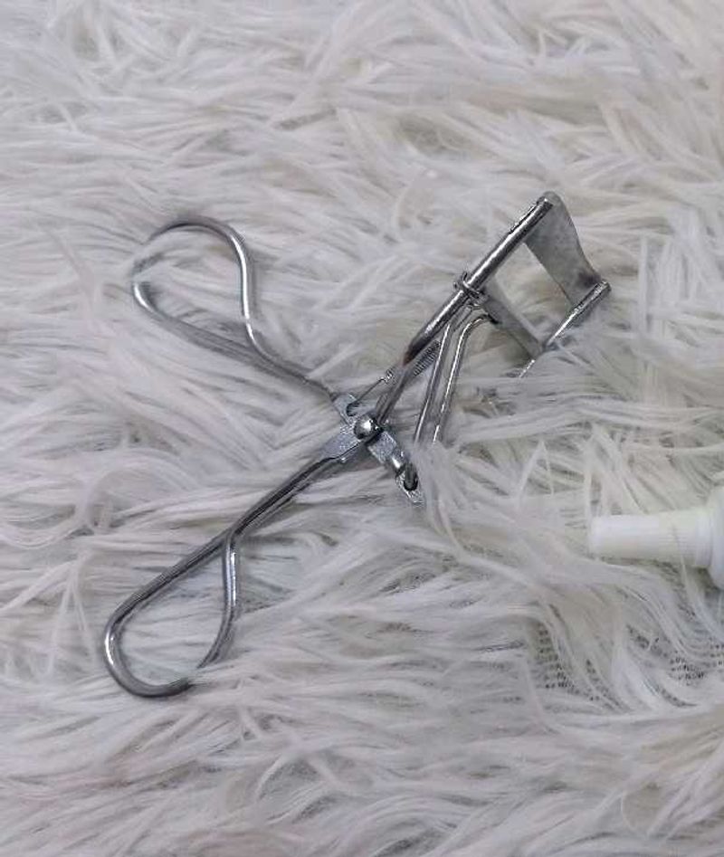 Eyelash Curler