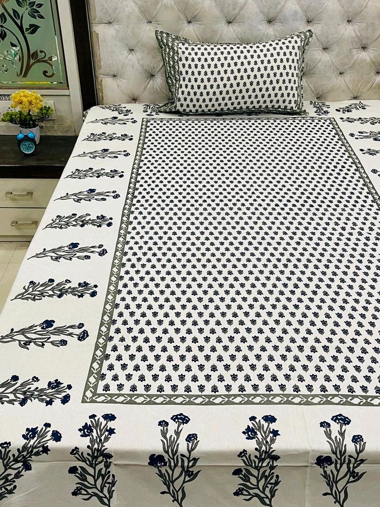 Single Size Bedsheet ( New Without Tag)