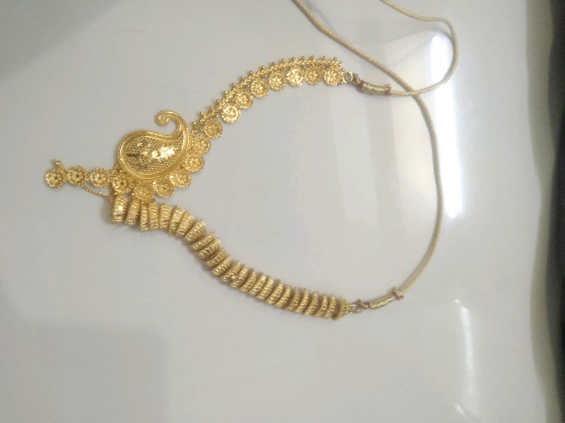 Desiner Gold Plated Necklace And Earrings