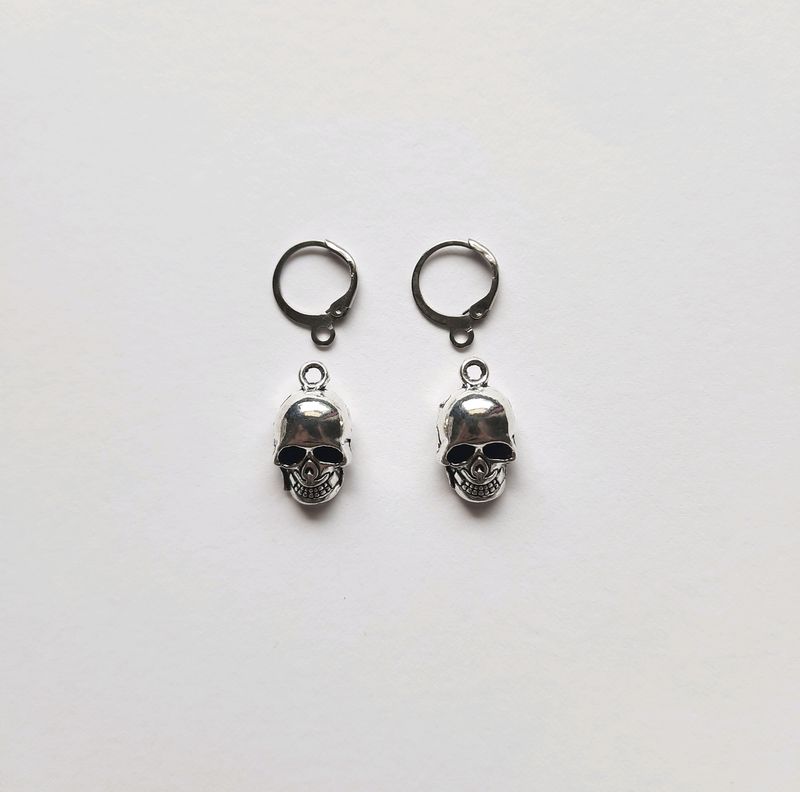 Y2k Skull Head Earrings 💀🎀🧁🦋🐇🍰