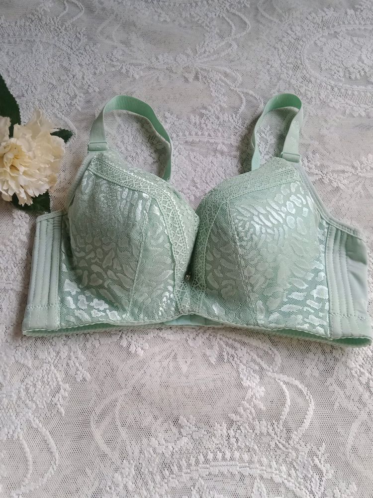 Padded Bra With Wire Inside