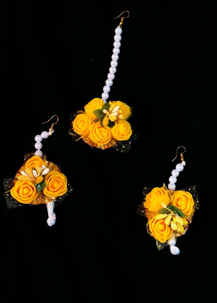 Earrings With Tika Set.