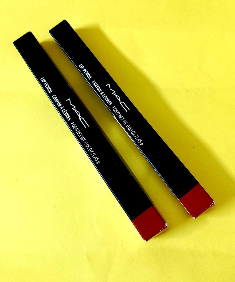 Mac Cherry Lipliner