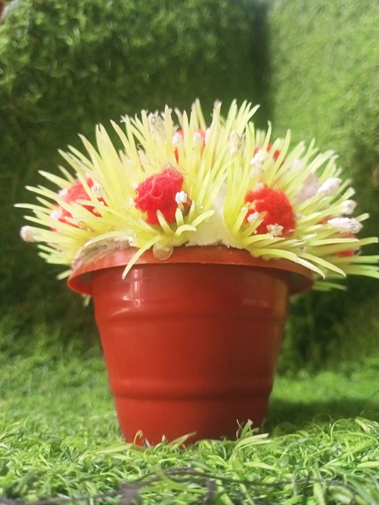 Plastic Flower Plant Pack Of 1 Green Red White Mix