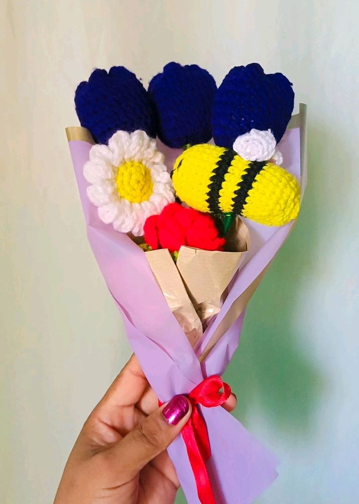 Crochet Flowers With Honey Bees