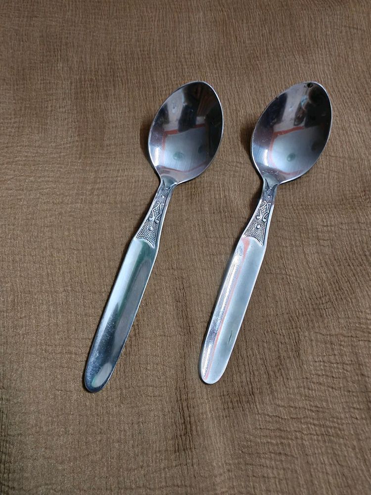 2 Dessert Spoons