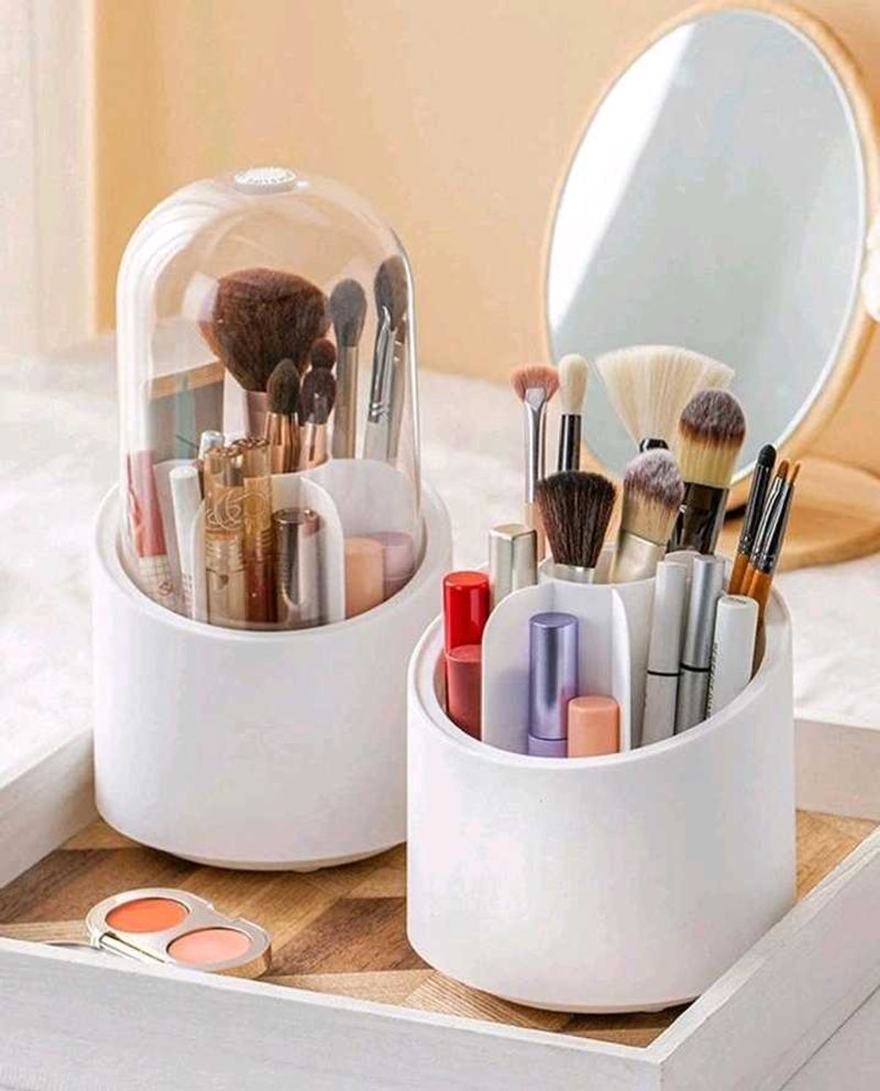 Rotating Makeup Brush Organizer