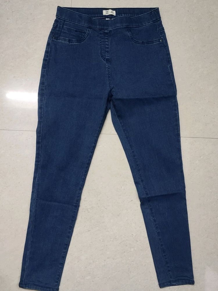 Blue Strechable Jeans