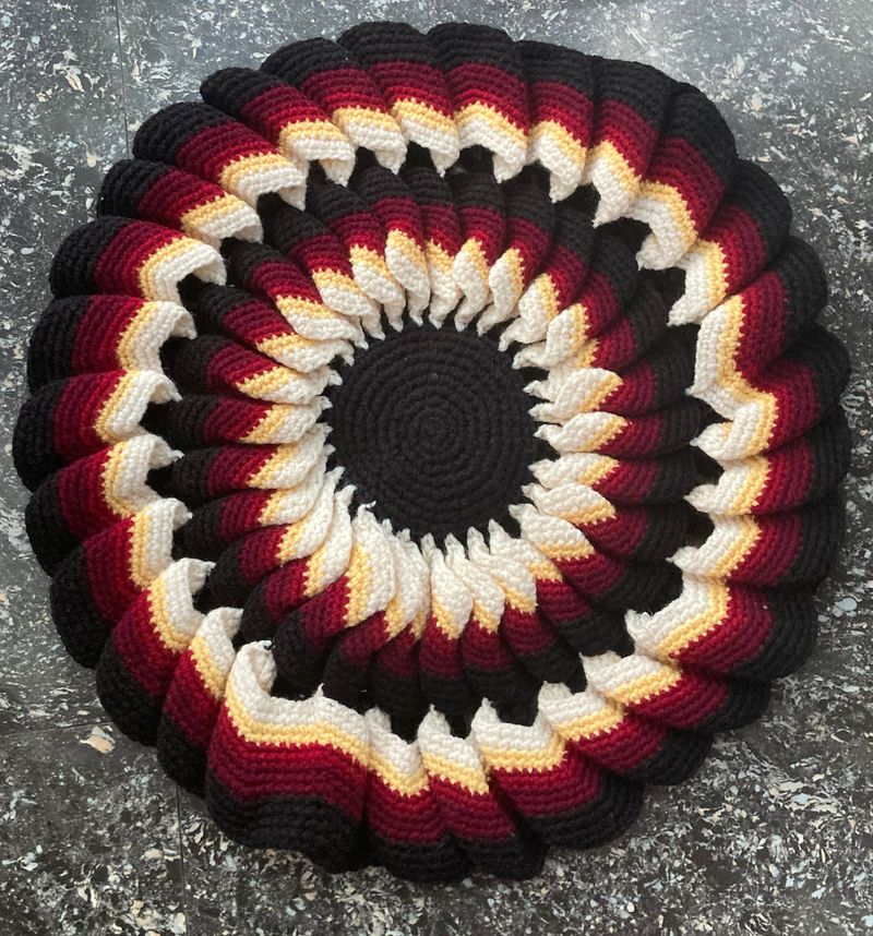 Crochet cushion cover