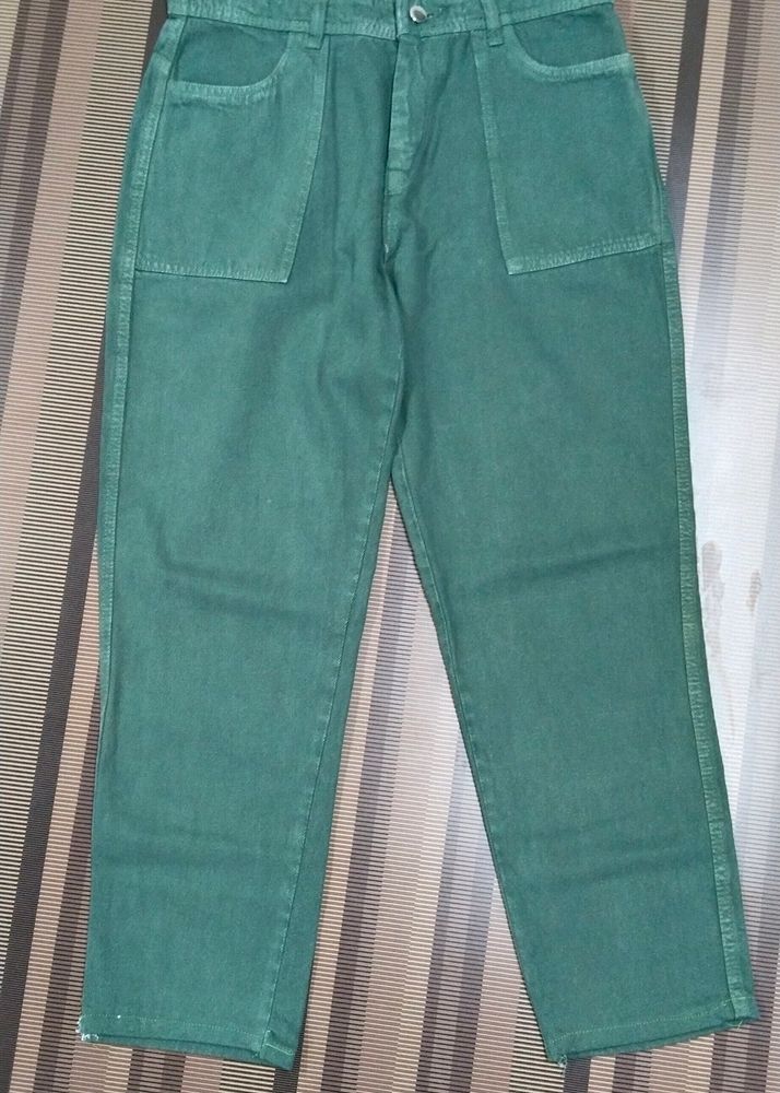 Q-28 Size 32 Straight Women Denim Jeans