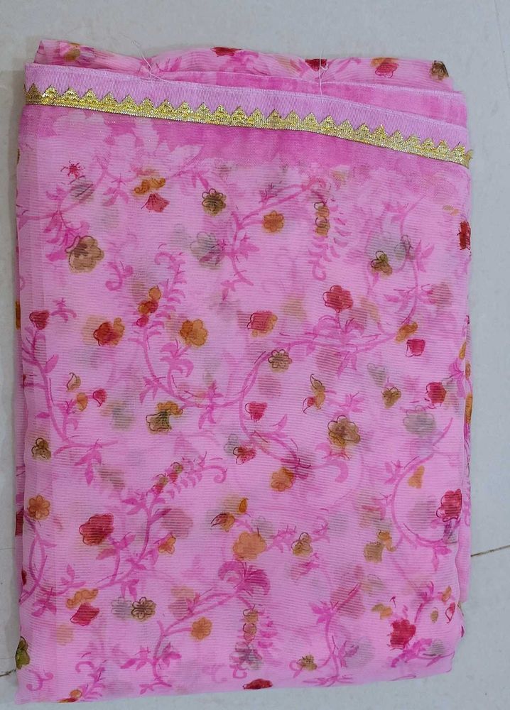 Woman Magenta Colour Printed Saree