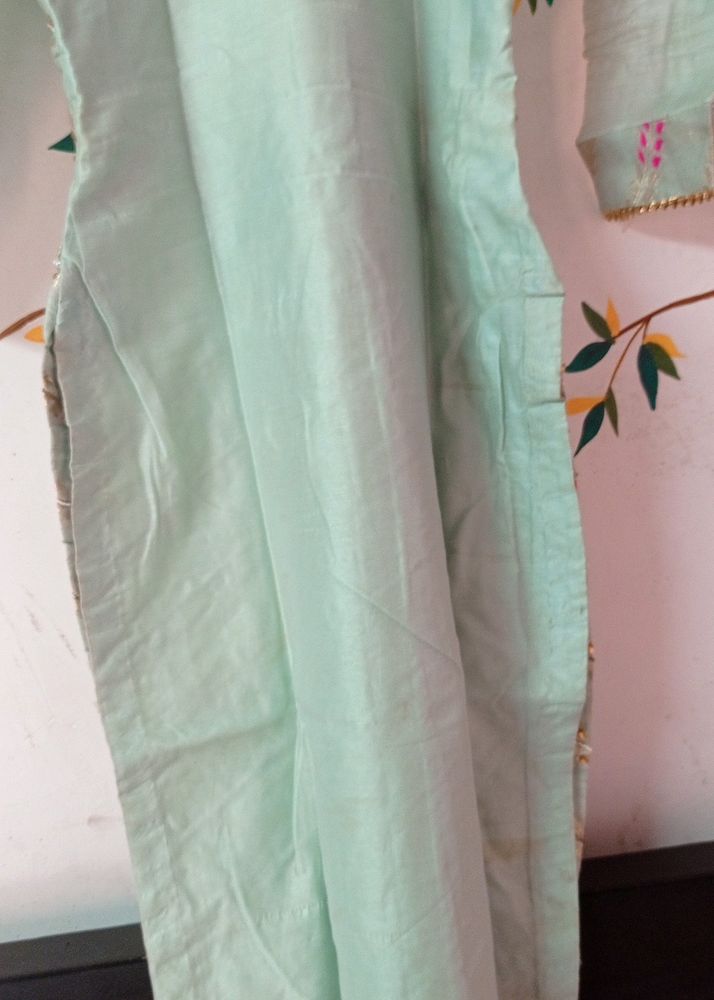 Pent Dupatta Suit