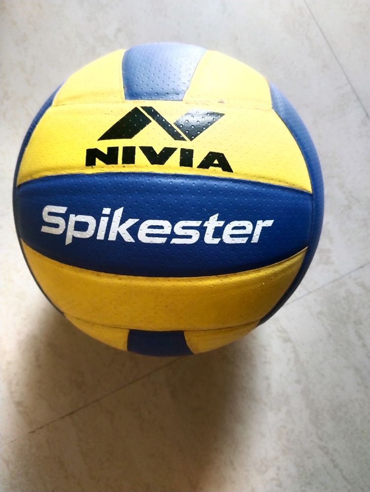 Nivia Volleyball