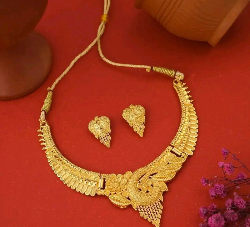 Elegant Necklace Set For Women at₹160