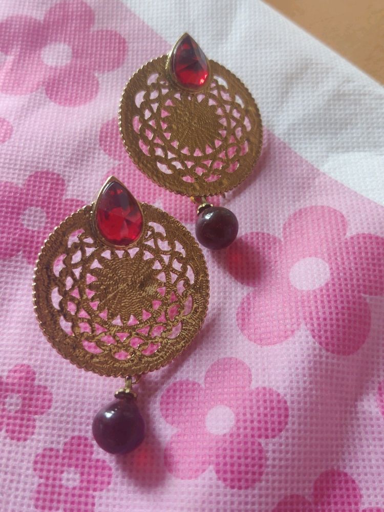 Fancy Light Weight Golden+Red Earing