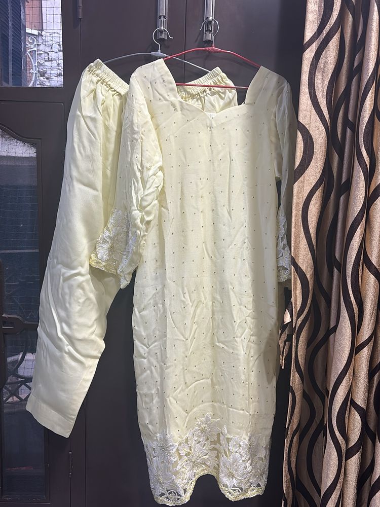 cream color suit without dupatta