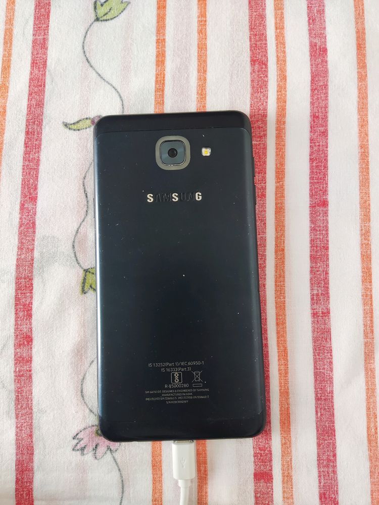 Samsung J7 Max