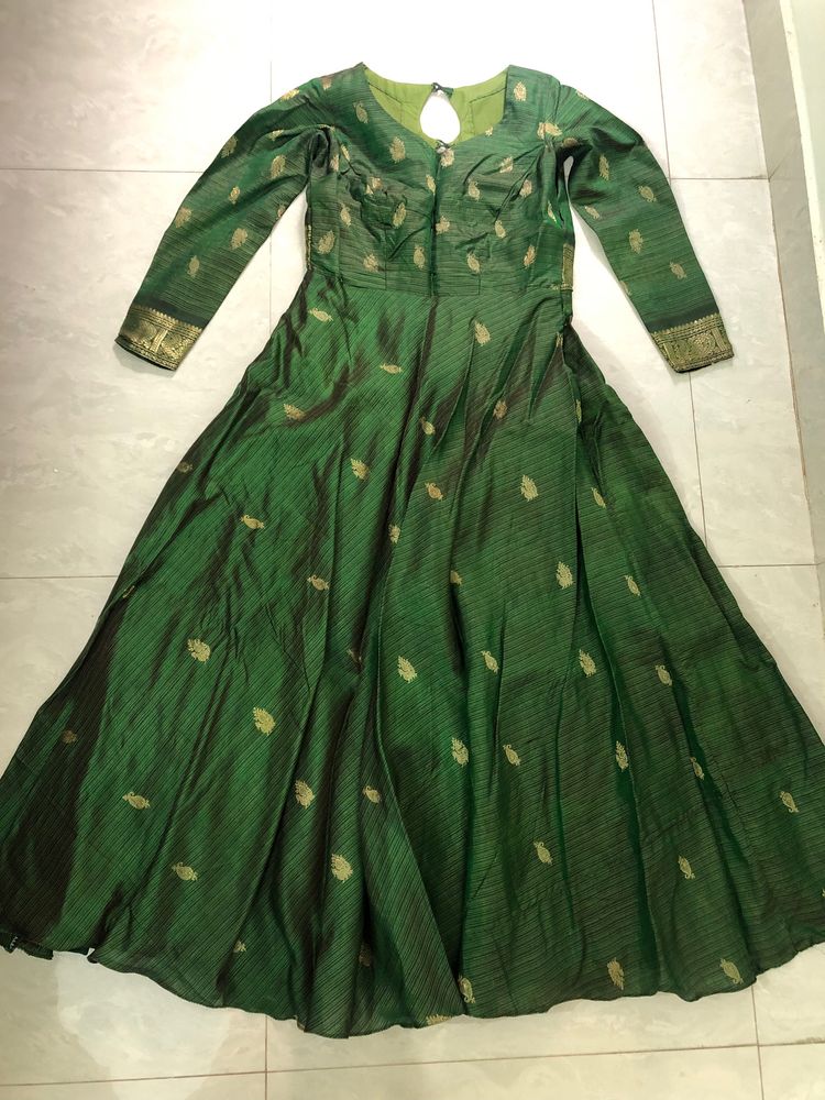 Pure Silk Green Gown That Never Out Of Style