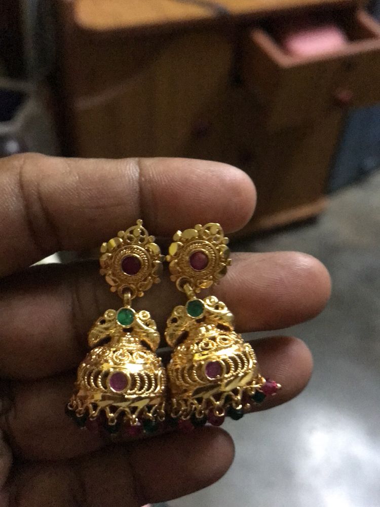 Jhumkas