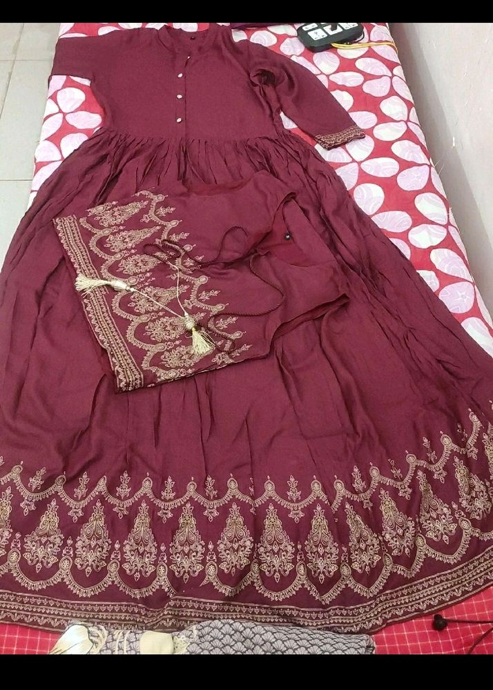 Beautiful Ethnic Gown Full Flaired