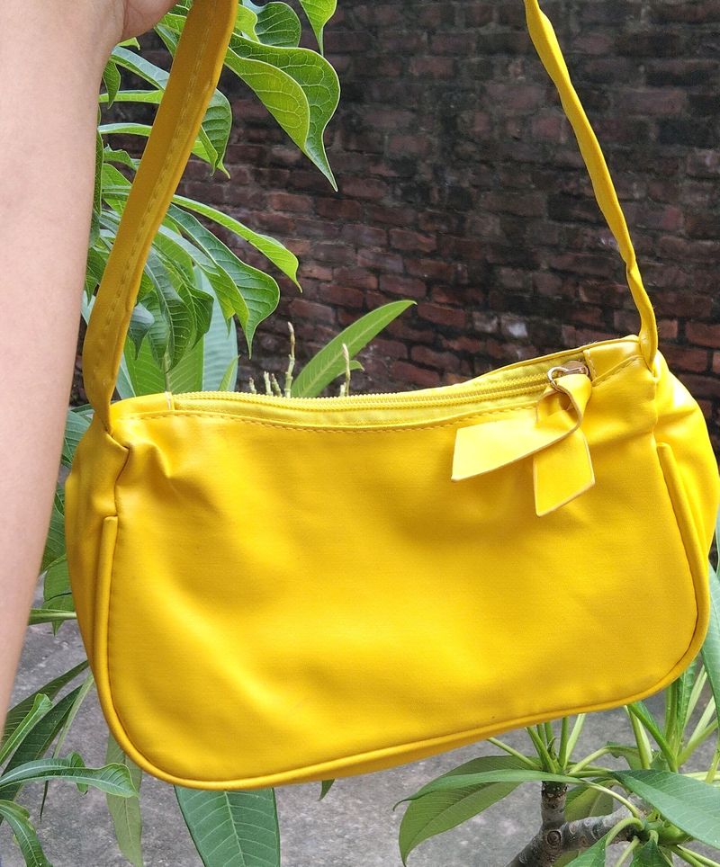 Yellow Handbag 💖