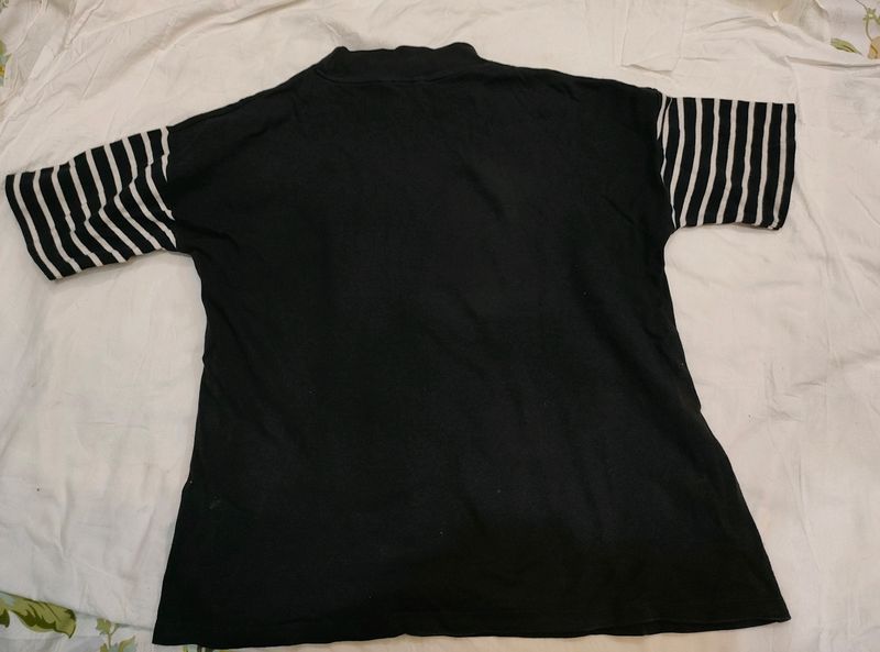 Black Tshirt With Stripes Sleeves