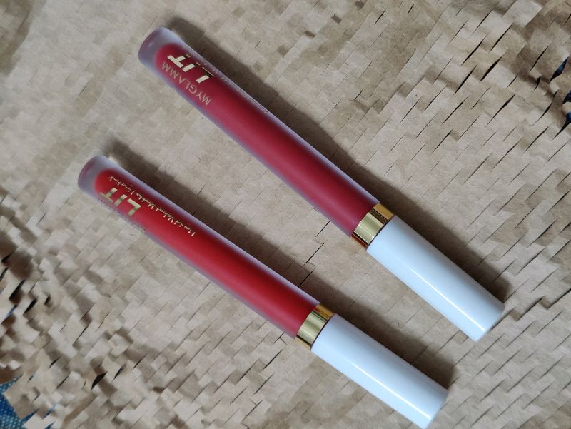 Myglamm Combo Lipstick Red And Rust Colour