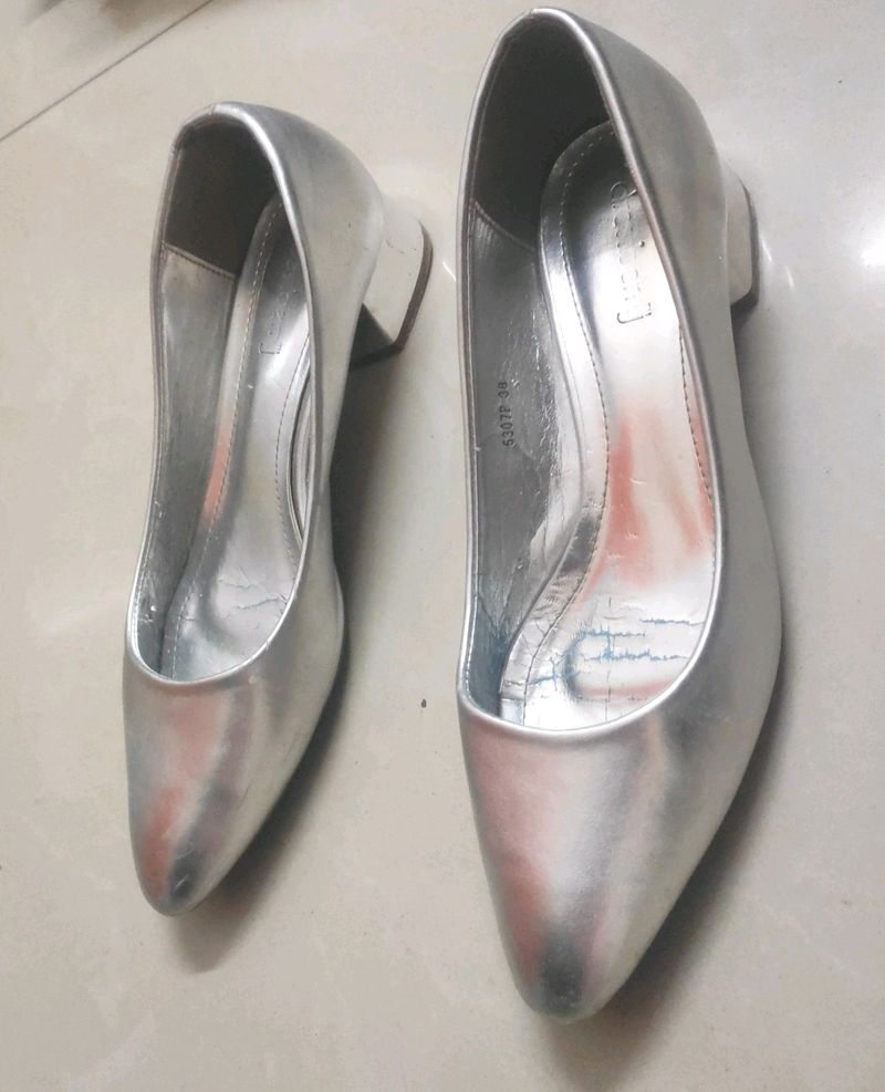 Branded Silver Bellies/pumps