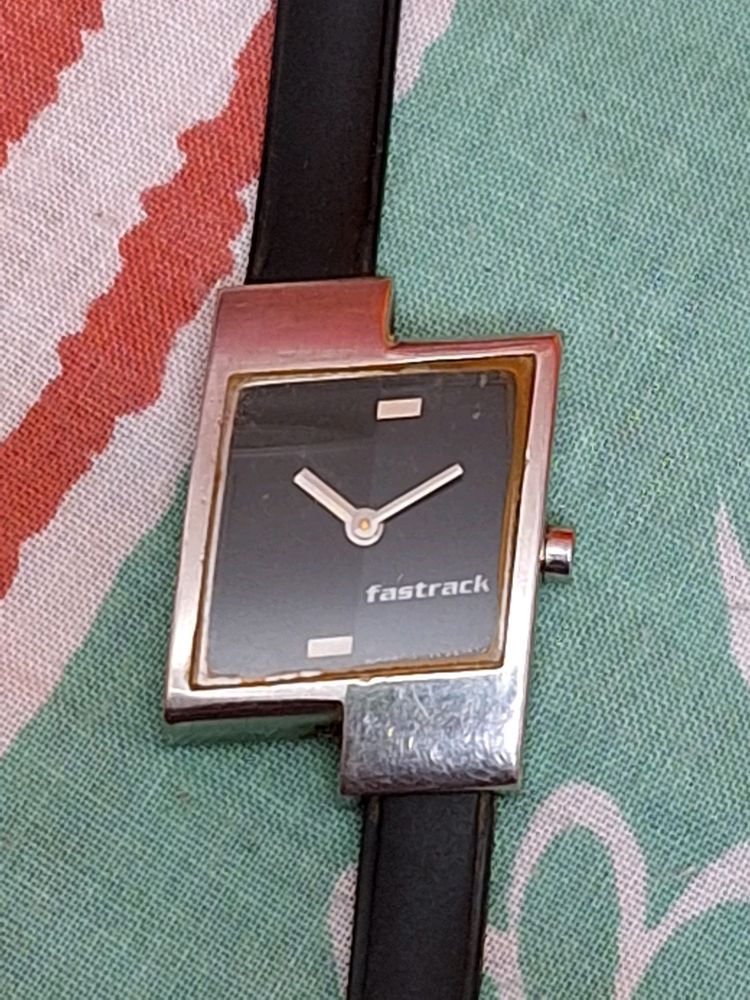 Fastrack Analog Watch For Women