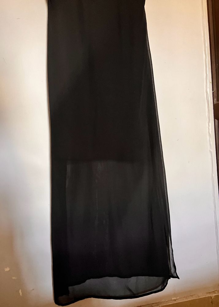 Elegant And Classy Black Dress