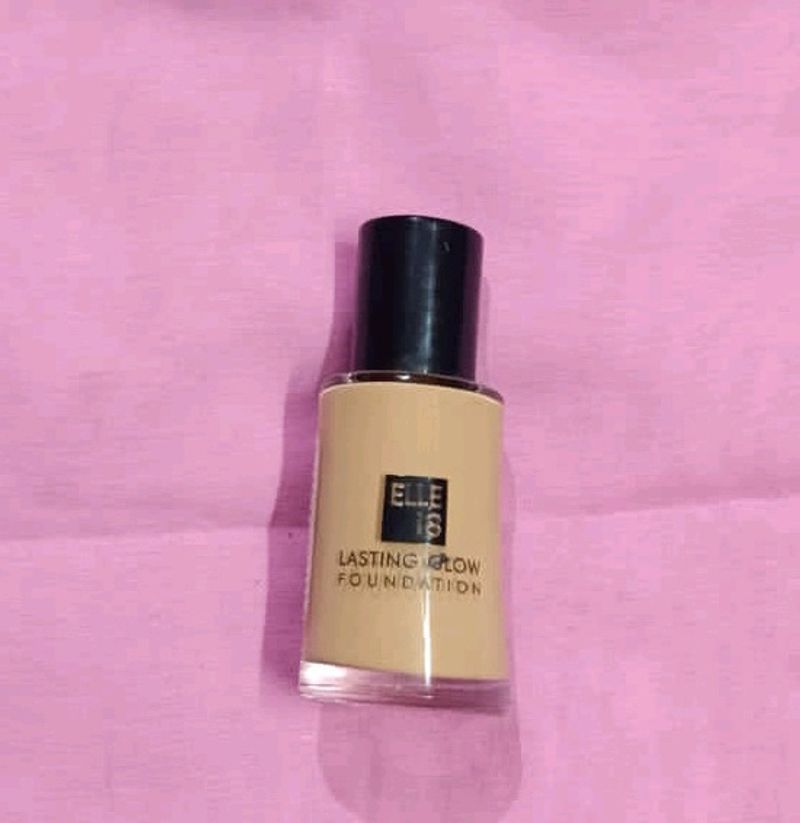 Elle 18 Pearl Shade Foundation