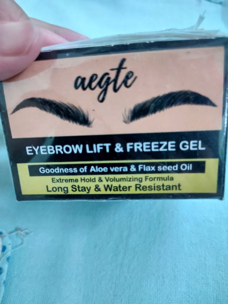 Branded Eyebrow Lift & Freeze Gel!