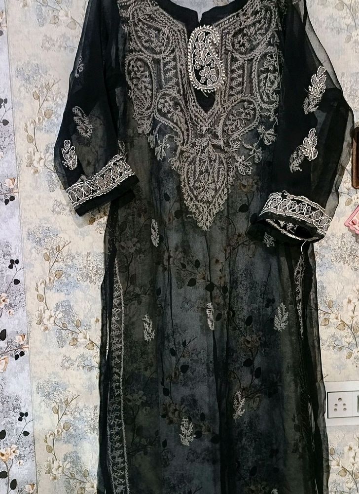 Chikankari Kurti With Inner