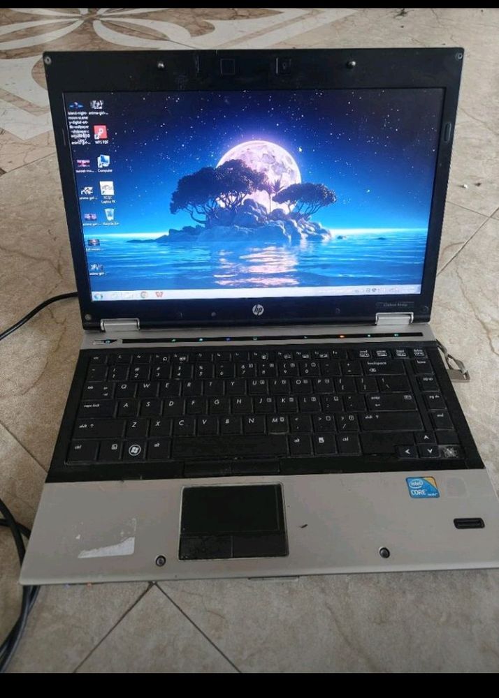 Hp laptop I5 Processor 4/320 Windows 10