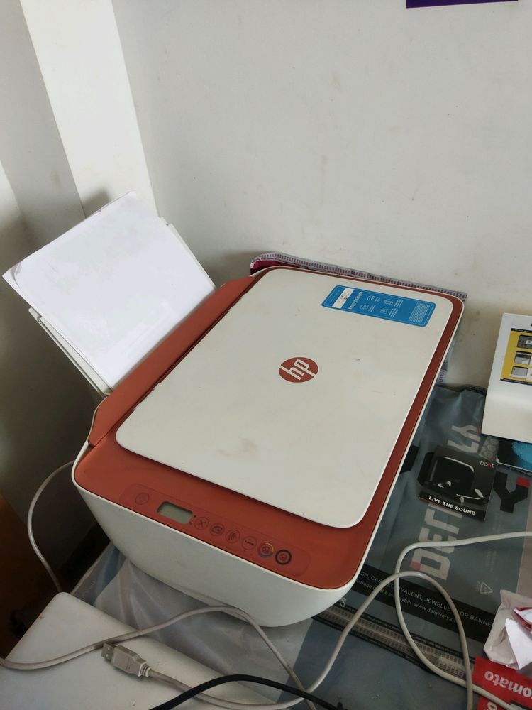 HP Deskjet 2700 All in one Printerl am selling it'