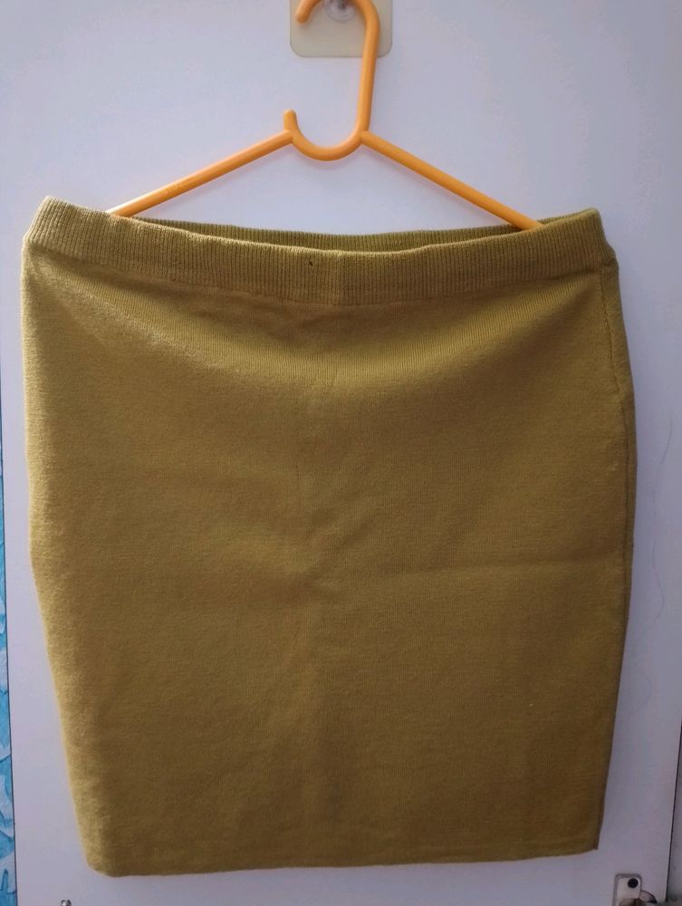 Woollen Olive Pencil Skirt