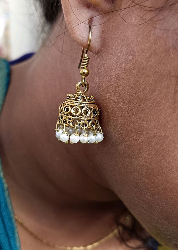 Oxidise Earring With Moti Latkan