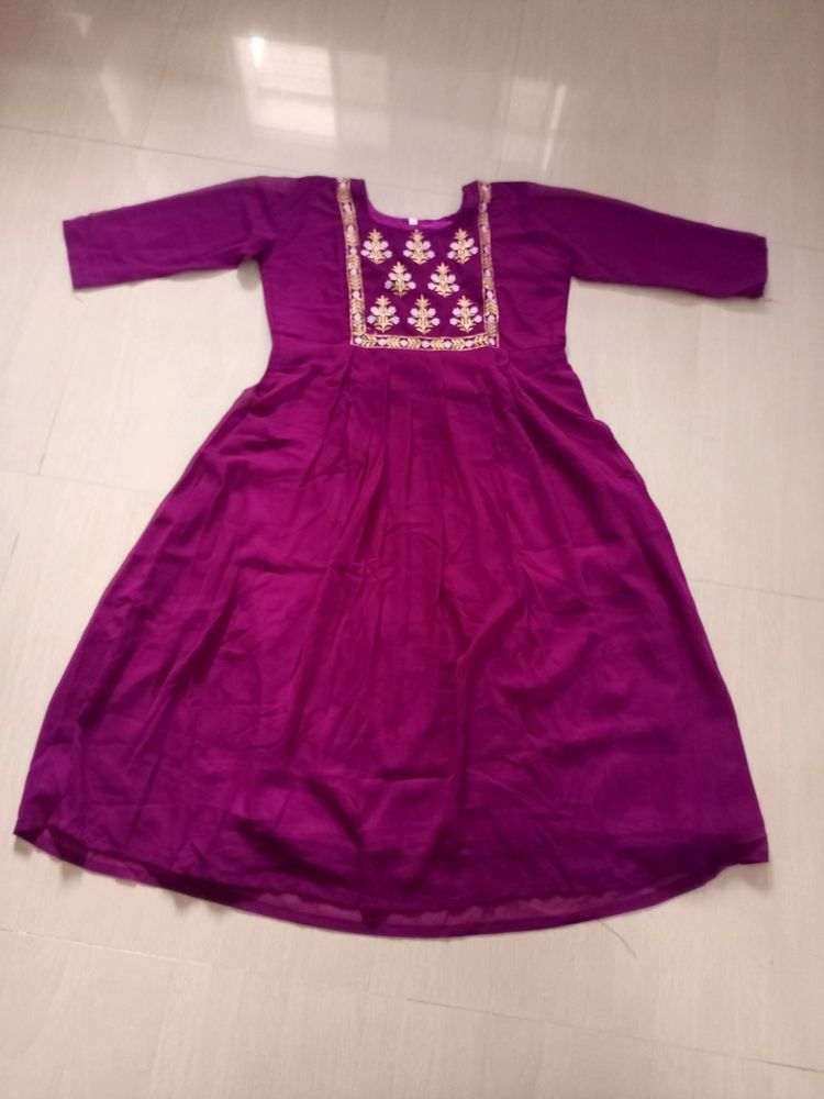 Beautiful Purple Georgette Niyracut Kurti