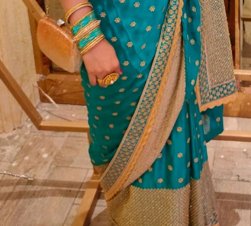 Sea Green Saree With Blouse