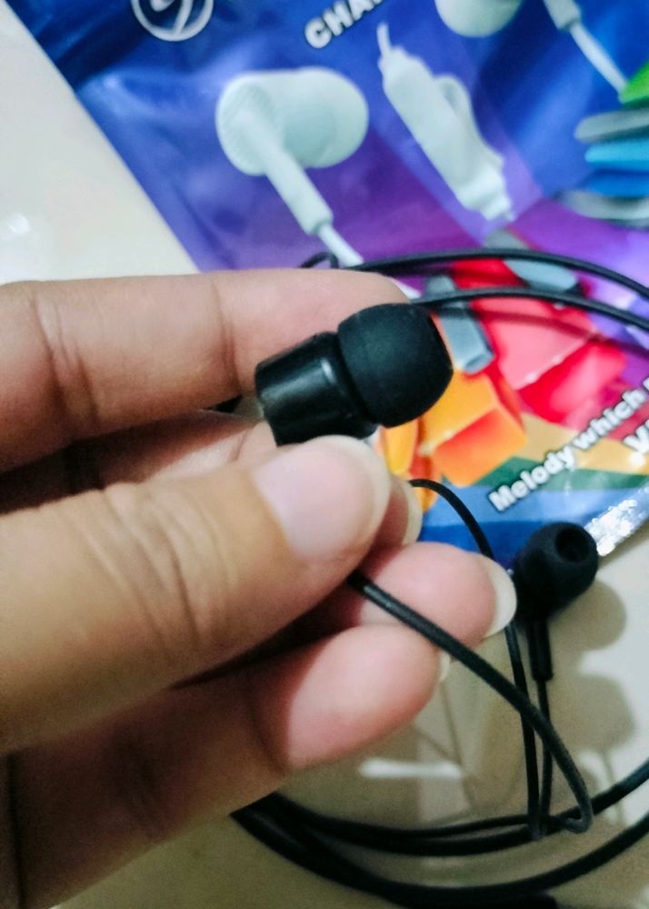 Earphone