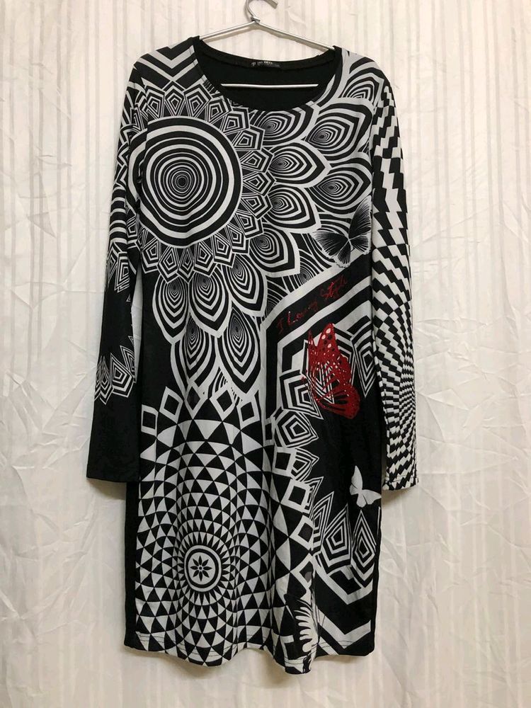 101 Idees Black Printed Dress