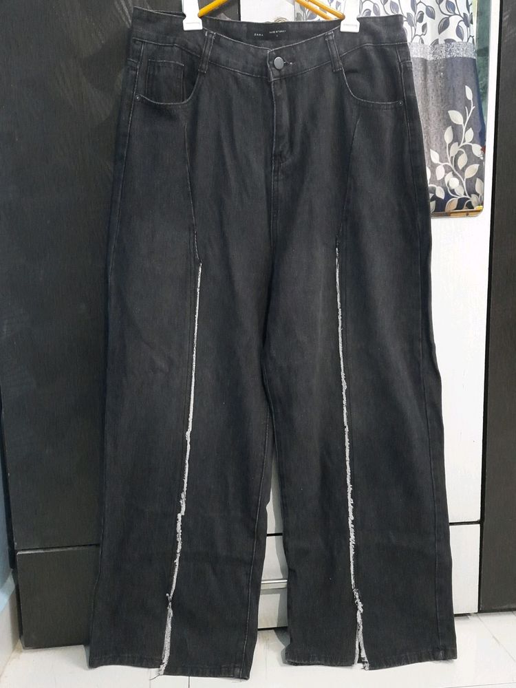 Zara Flared Jeans [Womens]