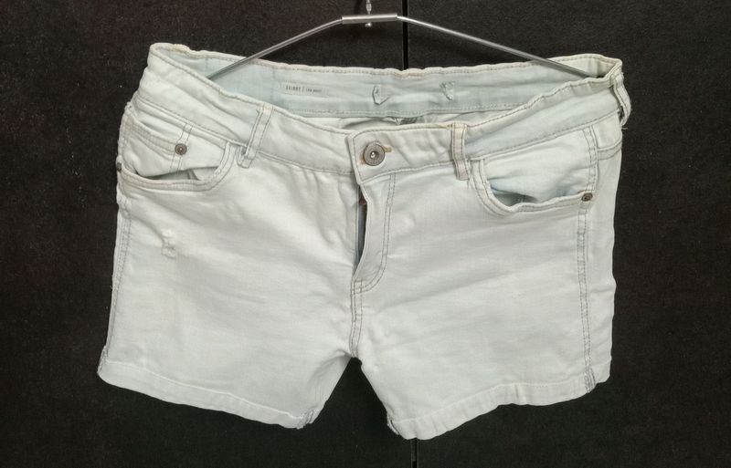 White(Blue Tone) Denim Shorts (New)