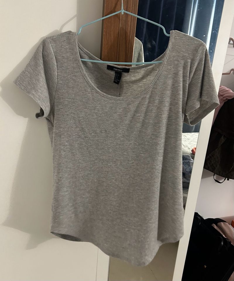 Grey T-shirt low Round Neck