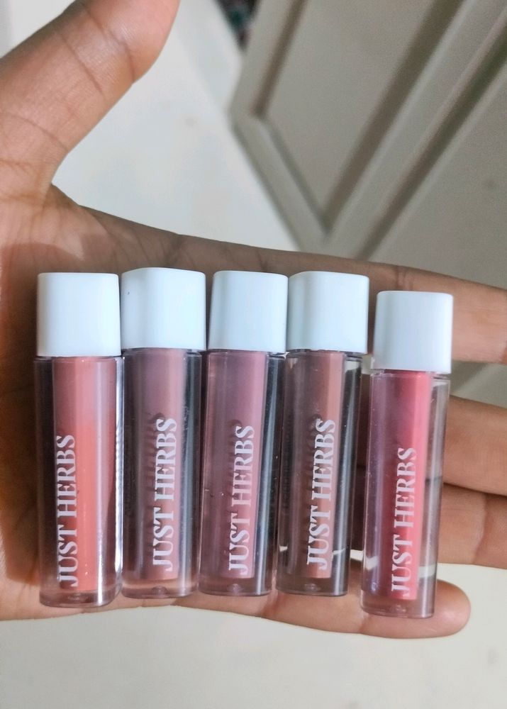 Lipstick Set (Nude And Brown)