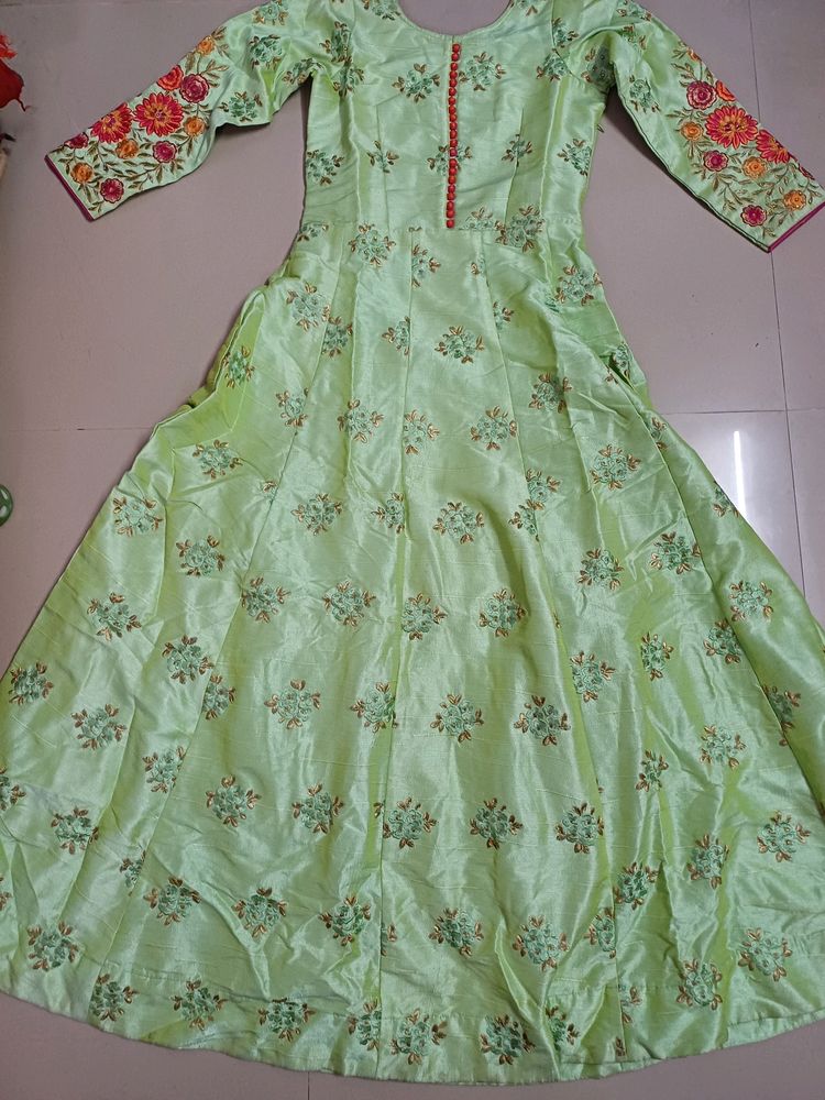 Gown Cash 350₹ Fixed/4500coin