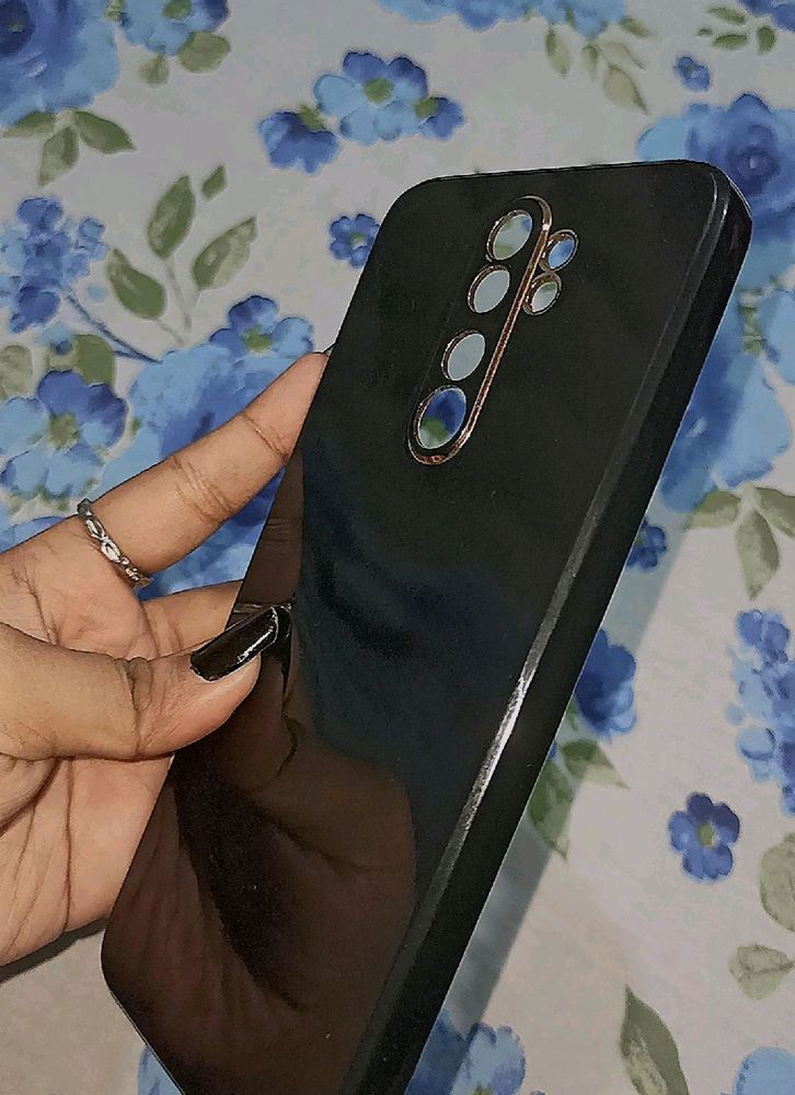 Redmi Note 8 Pro Black With Golden Border Phone Case.