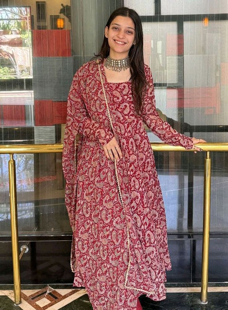 Kurta Set With Dupatta