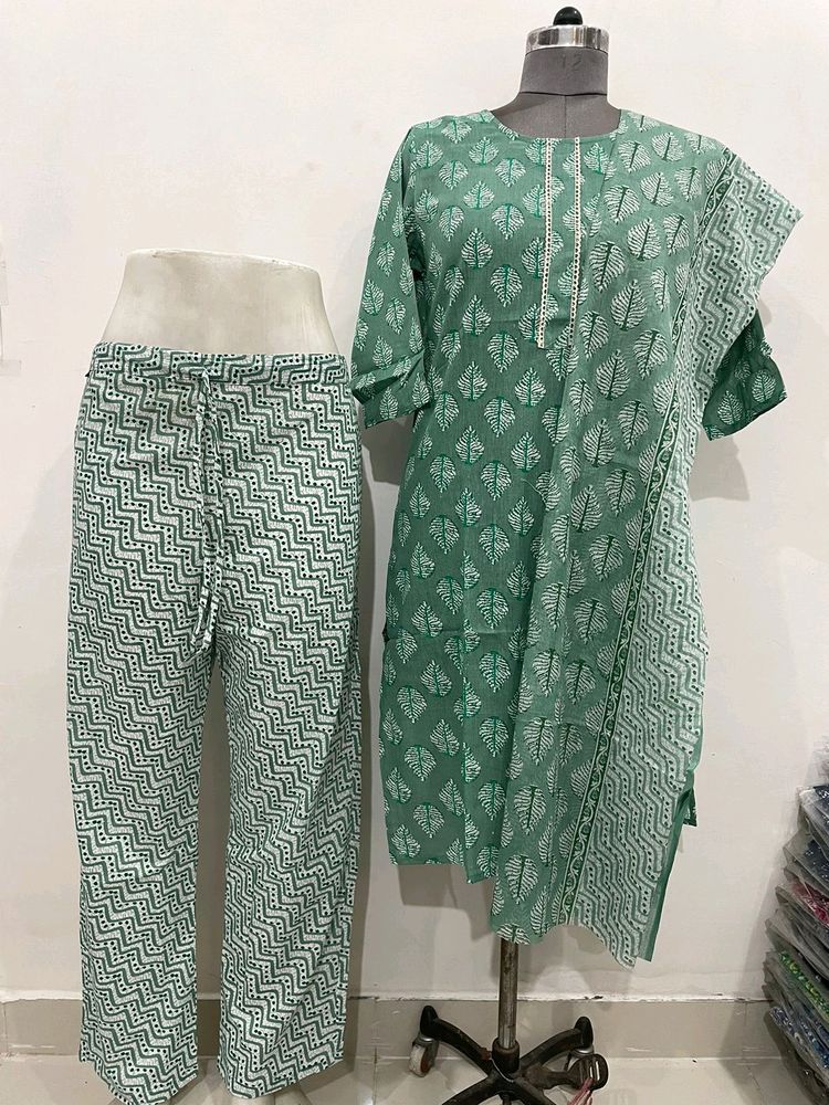 Kurta Pant Set With Dupatta